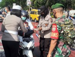 Polres Binjai Dan Jajaran Bersama Instansi Terkait Bagikan Masker Kepada Warga Pengguna Jalan