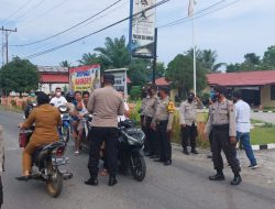 Gelar Operasi Yustisi Depan Mako Polsek Sei Bingai Imbau Warga Patuh Prokes