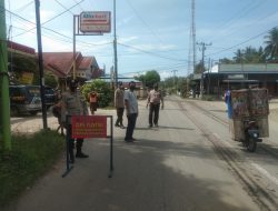 Polsek Binjai Timur Tekan kan Prokes dan Bagi Masker ke Penguna Jalan