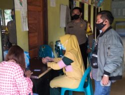 Bhabinkamtibmas Desa Nambiki Kawal Percepatan Vaksinasi