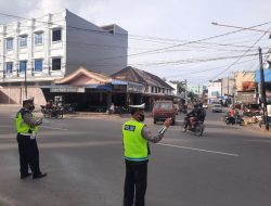 Satlantas Polresta Binjai Lakukan Pengaturan Arus Lalin Pada Sore Hari