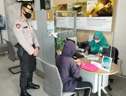 Pam Obvit Polres Binjai Beri Himbauan Disela-Sela Jaga Bank