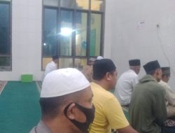 Melalui Shalat Subuh Berjamaah, Bhabinkamtibmas Desa Seilimbat Berikan Pesan Kamtibmas