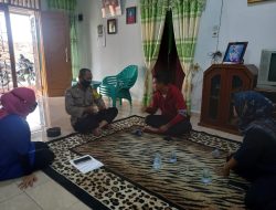 Bhabinkamtibmas Polsek Binjai Timur  Sampaikan Pesan Kamtibmas dan Imbauan Prokes Saat Sambang Desa