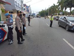 Operasi Yustisi Rutin Polres Binjai Tertibkan Warga Prokes Dan Bagi Masker Gratis