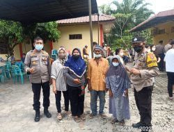 Pencapain Herd Immunity, Bhabinkamtibmas Kel. Cengkeh Turi Antar Jemput Para Lansia