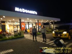 Cegah Kejahatan Malam Hari, Sat Samapta Polres Binjai Gelar Patroli Blue Light