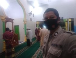 Bhabinkamtibmas Desa Sei Limbat Kec. Selesai Sambang Sholat Subuh Berjamaah Dengan Warga Sekitar