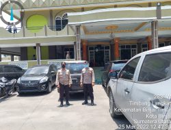 Ciptakan Kenyamanan Saat Ibadah, Bhabinkamtibmas Polsek Binjai Timur Lakukan Pengamanan Sholat Jumat