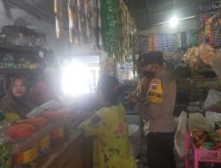 Bhabinkamtibmas Aiptu Suyatno Monitoring Stock Minyak Goreng