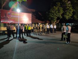 Personil Gabungan Dan Instansi Terkait Gelar Operasi Yustisi Malam Imbau Warga Patuh Prokes Dan Bagikan Masker Gratis