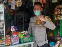 Bripka Paiman Monitoring Stock Minyak Goreng Kelurahan Pahlawan