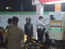 Polsek Selesai Polres Binjai Bagikan 55 Pcs Razia Masker Ops Yustisi Malam