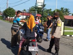 Operasi Yustisi Rutin Depan Mako Polsek Selesai Bagikan Masker Gratis Dan Beri Imbauan 5M