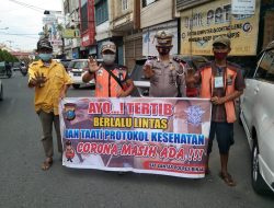 Sat Lantas Polres Binjai Unit Kamsel Membagikan Stiker Ayo Pakai Masker Dan Brosur Tertib Berlalu Lintas Di Wilayah Hukum Polres Binjai