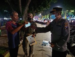 Polsek Binjai Kota Operasi Yustisi Malam Bagikan Masker Gratis