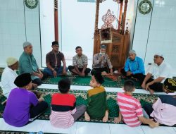 KAPOLRES BINJAI TUNJUK PERSONIL SEBAGAI BILAL MALAM TAKBIRAN DI MESJID – MESJID