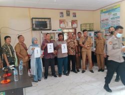 Polsek selesai Lakukan Pam Rapat Plano Penetapan no urut Calon Kades di wilkum Polsek Selesai