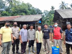 Polsek Binjai Selatan Melalui Bhabinkamtibmas Tinjau Langsung Terkait Adanya Laporan Warga Terhadap Penyakit Mulut Dan Kuku Pada Lembu