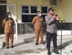 Kapolsek Selesai Pimpin Apel Kesiapan Pelaksanaan Vaksinasi Di Halaman Kantor Camat Selesai