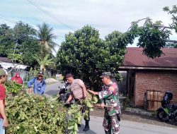 Semangat Gotong Royong Bersama Bhabinkamtibmas Kelurahan Kelurahan Pujidadi Polsek Binjai Selatan