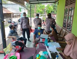 Polsek Binjai Timur Polres Binjai Bersama Nakes Gencar Lakukan Giat Vaksinasi di Wilkum Binjai Timur