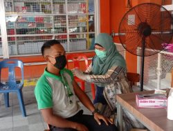 Mobilisasi Masyarakat Untuk Vaksinasi Di Supermarket Asia King Oleh polsek Binjai Kota