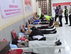 Polres Binjai Melaksanakan Kegiatan Bakti Sosial Berupa Donor Darah dan Vaksinasi Masal serta Pemeriksaan Kesehatan Gratis dalam rangka Menyambut HUT Bhayangkara Ke-76 Tahun 2022