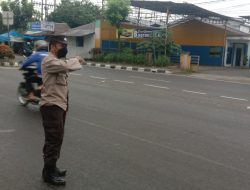 Jaga Kamseltibcar Lalu Lintas Aman dan Lancar Personel Unit Gabungan Polsek Binjai Selatan Laksanakan Pos Padat Pagi Hari