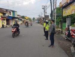 Jaga Kamseltibcar Lalu Lintas Personel Unit Gabungan Polsek Binjai Selatan Lakukan Pos Padat Pagi