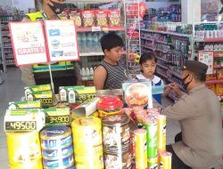 Operasi Yustisi Polsek Binjai Selatan Sasar Pengunjung Mini Market Dan Bagikan Masker Gratis