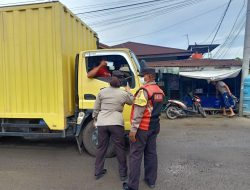 Bagikan Masker dan Ingatkan Pengguna Jalan Melalui Operasi Yustisi Pagi Ini Polsek Binjai Barat
