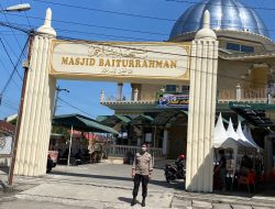 Polres Binjai Dan Jajaran Polsek Amankan Pelaksanaan Sholat Jumat Pastikan Berjalan Aman Kondusif