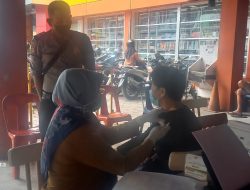 Polsek Binjai Kota Monitoring Pelaksanaan Vaksinasi Di Swalayan Asia King Binjai