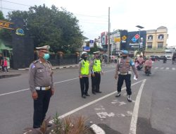 Personel Gabungan Sat Polres Binjai Pam Car Free Day Minggu Pagi