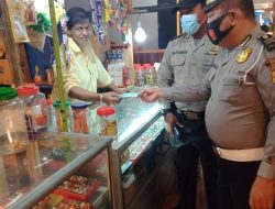 Dengan System Rik Barcode Aplikasi Peduli Lindungi Polsek Binjai Kota Lakukan Operasi Yustisi Dan Bagikan Masker Gratis Sasar Pelaku Usaha