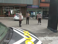 BERIKAN RASA AMAN DAN NYAMAN SERTA DEMI MENCEGAH TERJADINYA GANGGUAN KAMTIBMAS PERSONEL POLSEK BINJAI TIMUR TINGKATKAN PATROLI