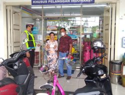 Tingkatkan Kesadaran Masyarakat Menerapkan Prokes, Polsek Binjai Selatan Berikan Masker Gratis