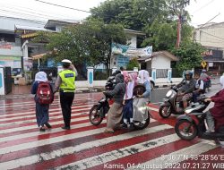 Pastikan Keselamatan Murid Sekolah, Sat Lantas Polres Binjai Gatur Lalin Pagi