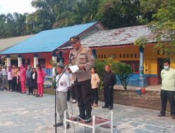 Jadi Pembina Upacara, Ini Pesan Kapolsek Sei Bingai Kepada Siswa SMP SMA SMK SWASTA  AIR LANGGA