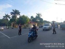 Turut Mengawal Mobilitas Masyarakat, Sat Samapta Polres Binjai Pengaturan Lalin