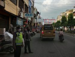 Gatur Sore Hari Polsek Binjai Kota Beri Pelayanan Maksimak Ke Pengguna Jalan.