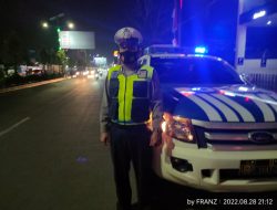 BLUE LIGHT PATROL RUTIN MALAM HARI JAGA KAMSELTIBCAR LANTAS YANG AMAN KONDUSIF