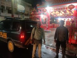 PATROLI RUTIN POLSEK BINJAI BARAT BERIKAN IMBAUAN KE MASYARAKAT BAHAYA COVID-19