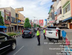 Jaga Kamseltibcar Sat Lantas Polres Binjai Gatur Sore Hari