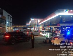 Patroli Blue Light Di Spbu Antisipasi Kemacetan Yang Ditimbulkan Oleh Kelangkaan Bbm Di Wilkum Polres Binjai