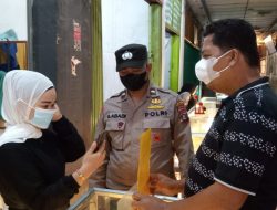 Operasi Yustisi Pagi Gunakan Barcode Aplikasi Peduli Lindungi Sasar Pengunjung Pasar Wilkum Polsek Binjai Kota