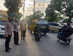 Jaga Kelancaran Dan Ketertiban Di Jalan Raya Sore Hari  Rutin Pos Padat  Polsek Binjai Timur