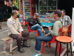 Sambangi Warganya, Bhabinkamtibmas Sosialisasi Radikalisme