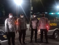 BERSINGGUNGAN POLSEK BINJAI TIMUR DAN BINJAI KOTA CIPTA KONDISI BERI KENYAMANAN DI MALAM HARI PATROLI